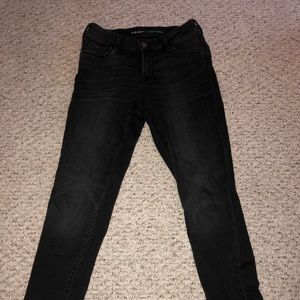 Black Old Navy Rockstar Jeans